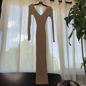 Hot Miami Styles Long-Sleeve Maxi Tan Dress